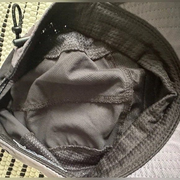 Hat - Picture 8 of 12